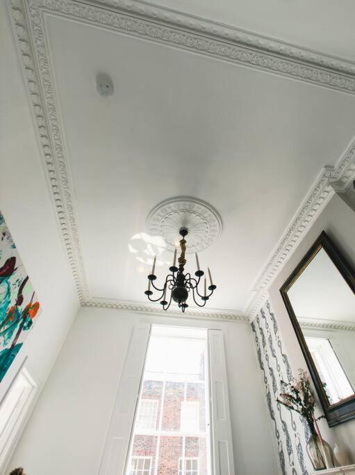 New Marylebone Gem/One Bedroom Лондон Экстерьер фото