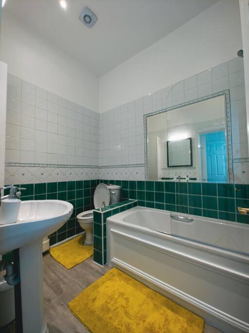 New Marylebone Gem/One Bedroom Лондон Экстерьер фото