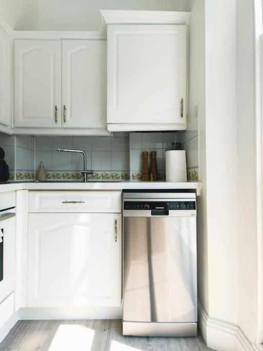 New Marylebone Gem/One Bedroom Лондон Экстерьер фото